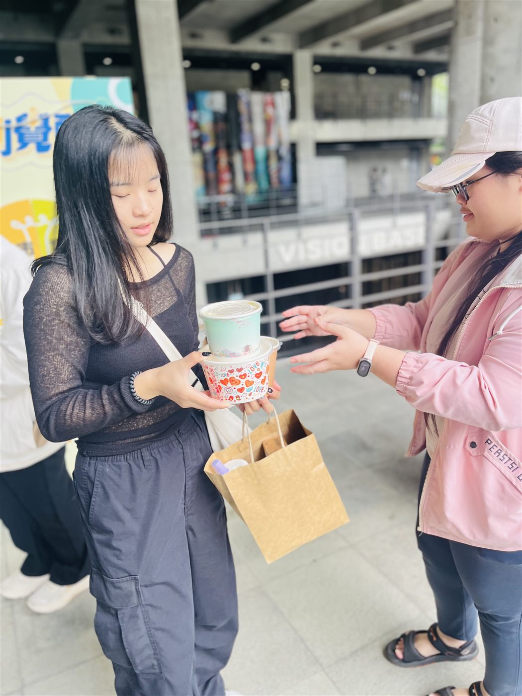 快快樂樂來領餐